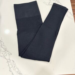 Blanqi postpartum leggings. Size medium. No front seam